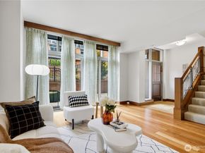10620 NE 9th Place TH6, Bellevue WA 98004