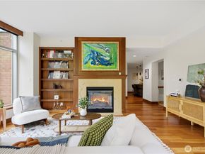 10620 NE 9th Place TH6, Bellevue WA 98004