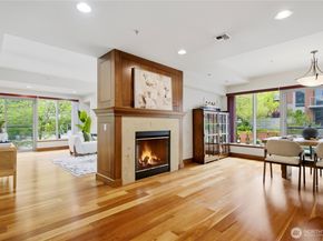 10620 NE 9th Place TH6, Bellevue WA 98004
