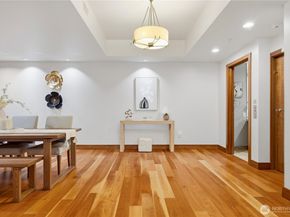 10620 NE 9th Place TH6, Bellevue WA 98004