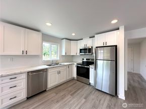 1743 SE Crawford Road, Port Orchard WA 98366
