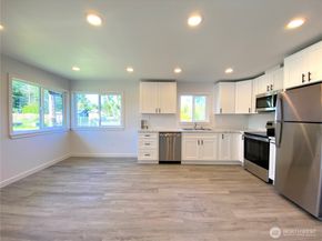 1743 SE Crawford Road, Port Orchard WA 98366