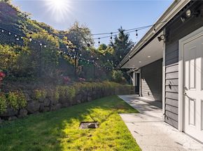 1253 Beach Drive E, Port Orchard WA 98366
