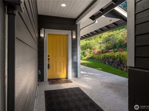 1253 Beach Drive E, Port Orchard WA 98366