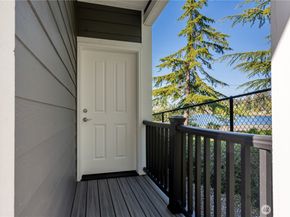 1253 Beach Drive E, Port Orchard WA 98366