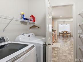 2731 SW Jabirin Way, Port Orchard WA 98367