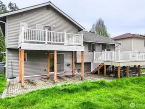 22414 18th Avenue SE, Bothell WA 98021