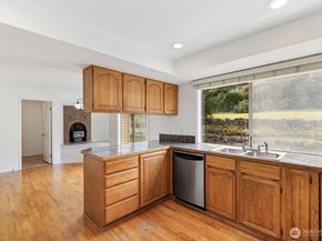 7989 NW Emery Boulevard, Silverdale WA 98383