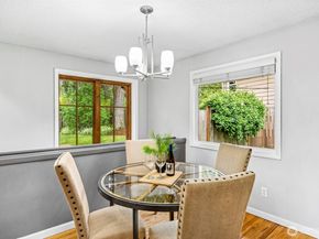 13717 NE 70th Place, Redmond WA 98052