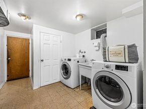 13717 NE 70th Place, Redmond WA 98052