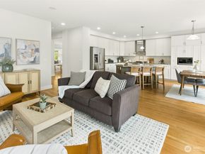 621 NE 77th Street, Seattle WA 98115