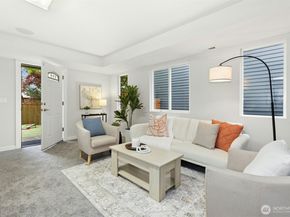 621 NE 77th Street, Seattle WA 98115