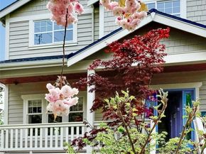 621 NE 77th Street, Seattle WA 98115