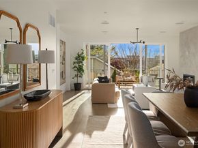 134 8th Ct, Kirkland WA 98033