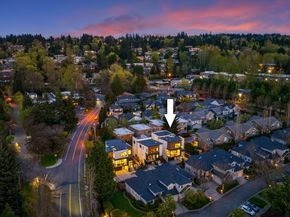 134 8th Ct, Kirkland WA 98033