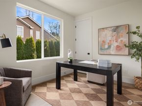 134 8th Ct, Kirkland WA 98033