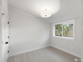8817 Densmore Avenue N, Seattle WA 98103