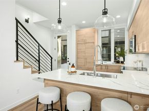 116 E 2nd Street S E, Kirkland WA 98033