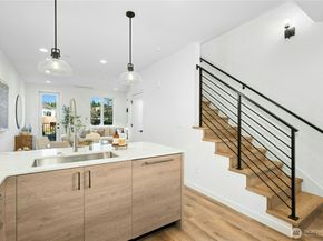 116 E 2nd Street S E, Kirkland WA 98033