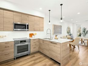 116 E 2nd Street S E, Kirkland WA 98033