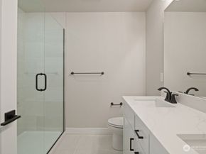 6613 S 128th Street, Seattle WA 98178