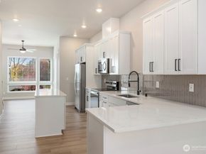 6613 S 128th Street, Seattle WA 98178