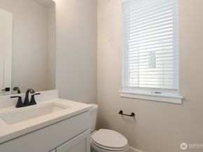 6613 S 128th Street, Seattle WA 98178