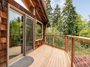 2419 Federal Avenue E, Seattle WA 98102