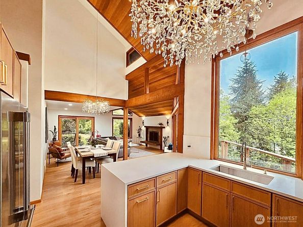 2419 Federal Avenue E, Seattle WA 98102
