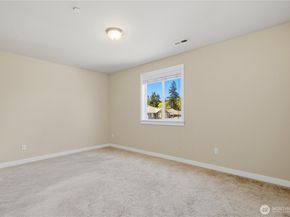 7326 NE 201st Place, Kenmore WA 98028