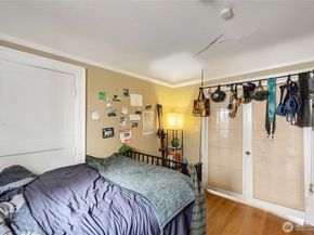 5755 25th Avenue NE, Seattle WA 98105