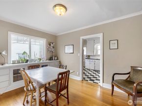 5755 25th Avenue NE, Seattle WA 98105