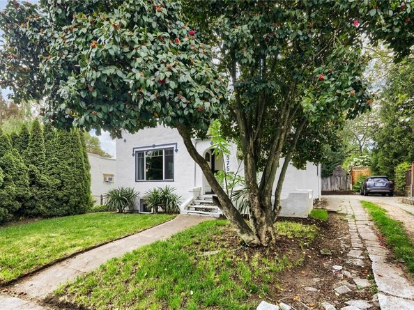 5755 25th Avenue NE, Seattle WA 98105