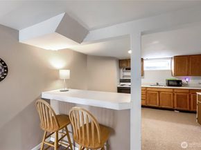 5755 25th Avenue NE, Seattle WA 98105