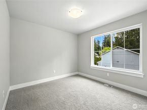 19225 Meridian Drive SE CW 15, Bothell WA 98012