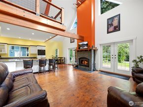33 G Mukilteo Way, Hat Island WA 98206