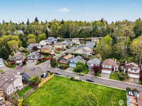 3112 Wells Avenue S, Renton WA 98055