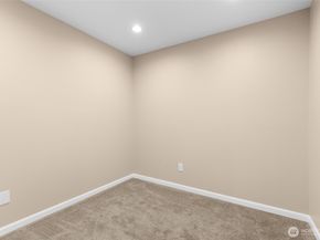2000 W Barrett Street 202, Seattle WA 98199