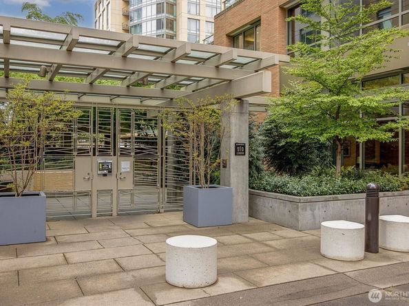910 Lenora Street S1004, Seattle WA 98121