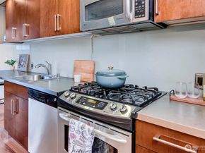 910 Lenora Street S1004, Seattle WA 98121