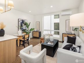 4419 2nd Avenue NE A, Seattle WA 98105