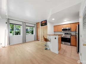 300 10th Avenue A110, Seattle WA 98122