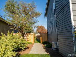 14114 129th Avenue NE, Kirkland WA 98034