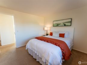 14114 129th Avenue NE, Kirkland WA 98034