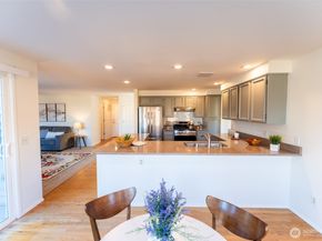 14114 129th Avenue NE, Kirkland WA 98034