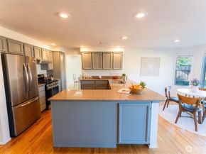 14114 129th Avenue NE, Kirkland WA 98034