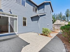 10212 242nd Avenue NE, Redmond WA 98053