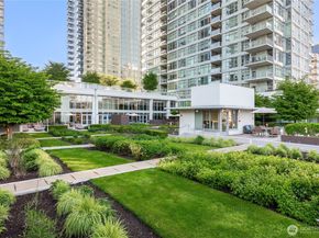 583 Battery Street 2905N, Seattle WA 98121