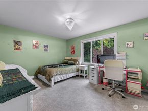 10082 240th Avenue NE, Redmond WA 98053