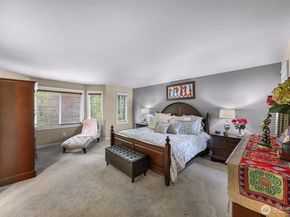 10082 240th Avenue NE, Redmond WA 98053